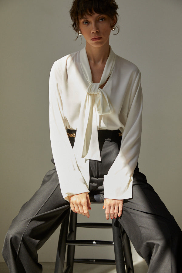 Helga Bow Tied Blouse  <br> -WHT-