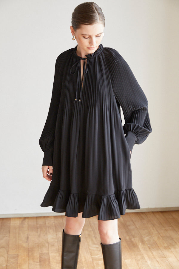 Marion Pleated Dress <br> -BLK-