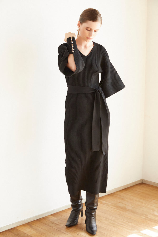 Margot Open Sleeve Knit Dress  <br> -BLK-