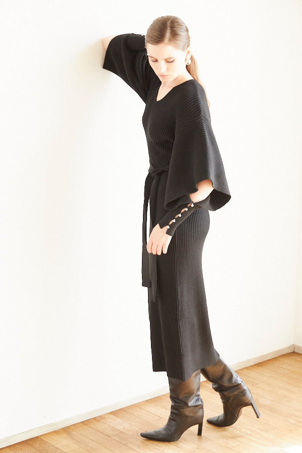 Margot Open Sleeve Knit Dress  <br> -BLK-