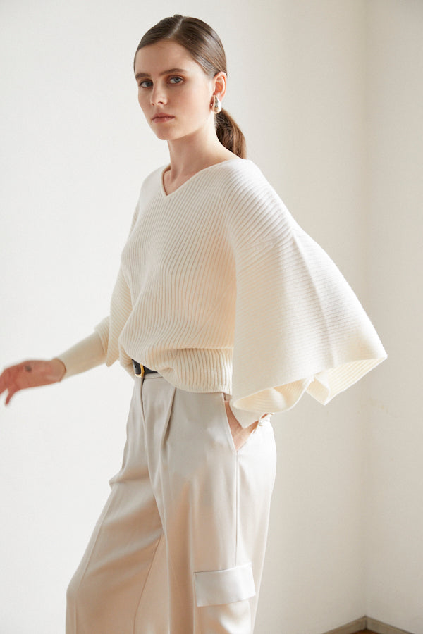 Margot Open Sleeve Knit pullover  <br> -WHT-