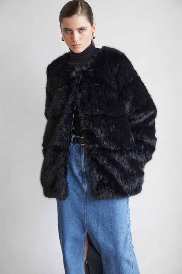 Coco Faux Fur Coat <br>-BLK-