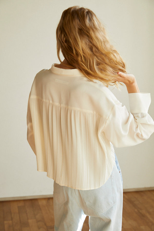 Julia Pleated Shirt  <br> -WHT-