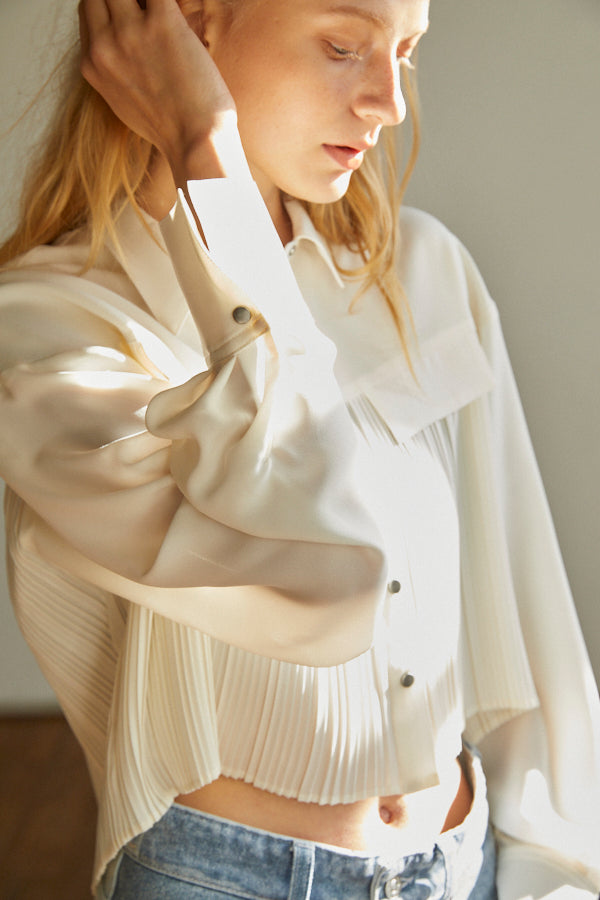 Julia Pleated Shirt  <br> -WHT-