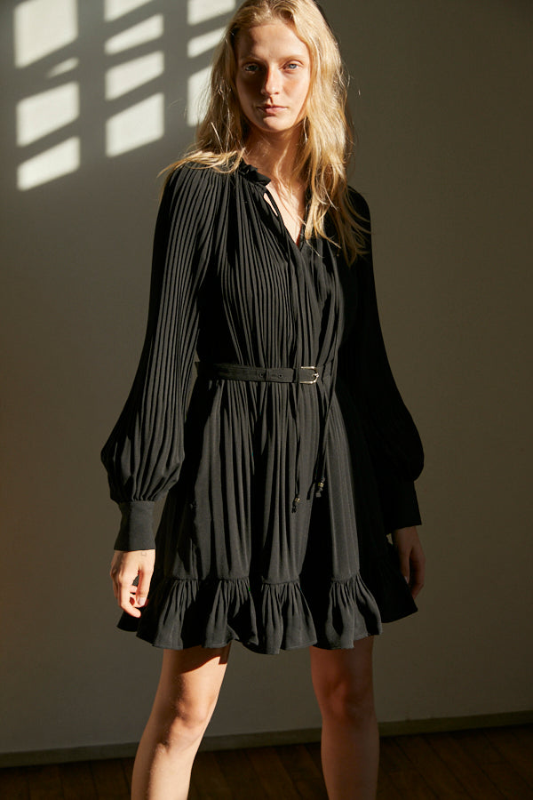 Marion Pleated Dress <br> -BLK-