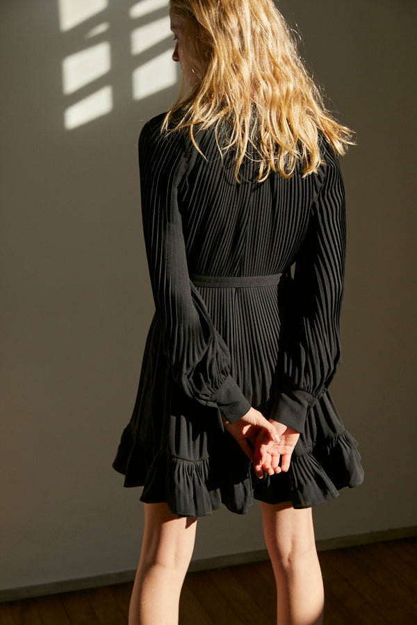 Marion Pleated Dress <br> -BLK-