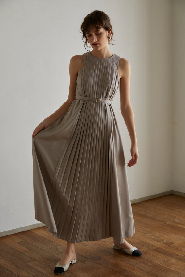 Emilia Pleated Dress -BEG-