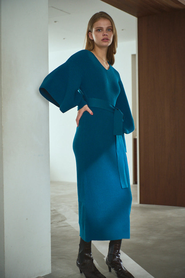 Margot Open Sleeve Knit Dress  <br> -BLU-