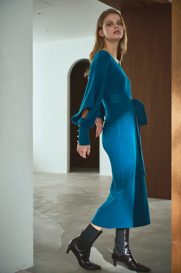 Margot Open Sleeve Knit Dress  <br> -BLU-