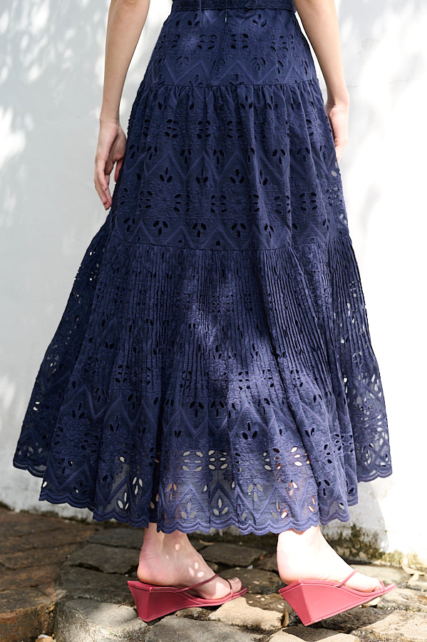Gabi Lace Dress <br>-NVY-