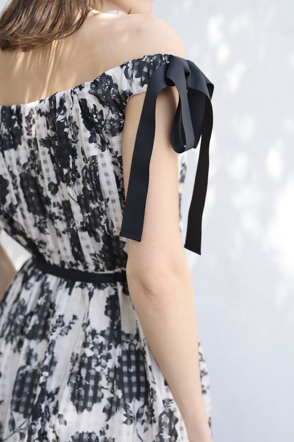 Bianca Ribbon Dress <br> -Black-