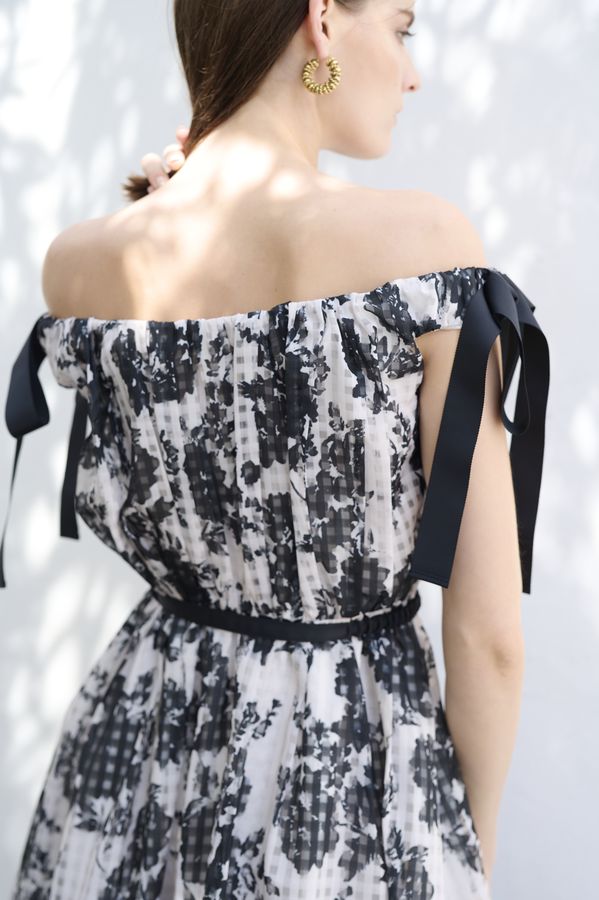 Bianca Ribbon Dress <br> -Black-