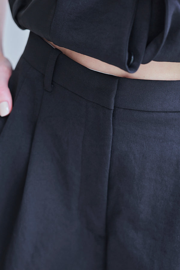 Miranda Shorts <br>-Black- S/M 2size