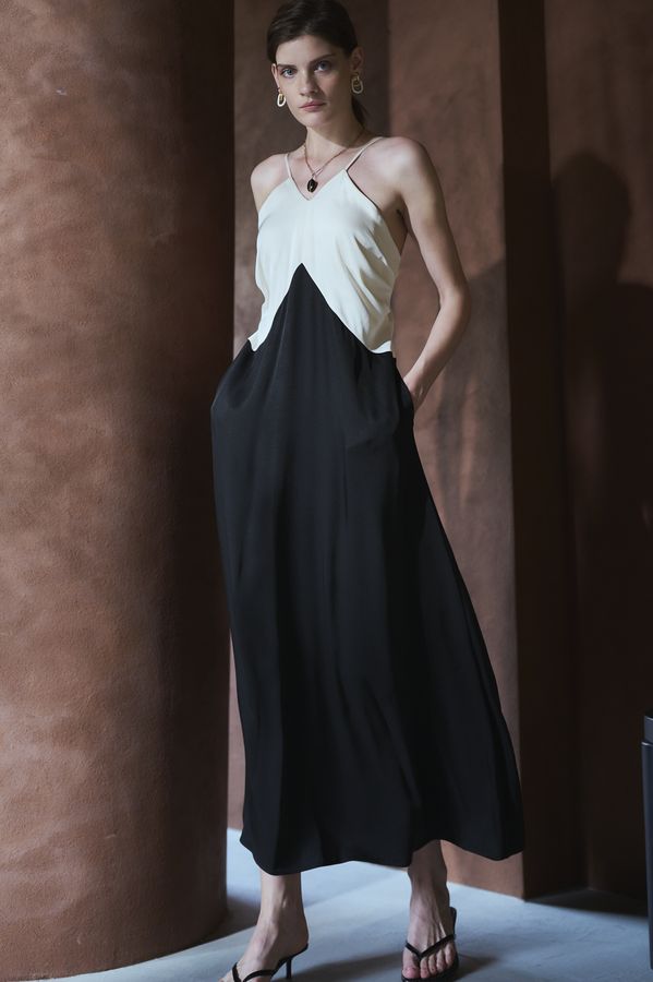 Clara Two-Tone Dress <br>-Black-