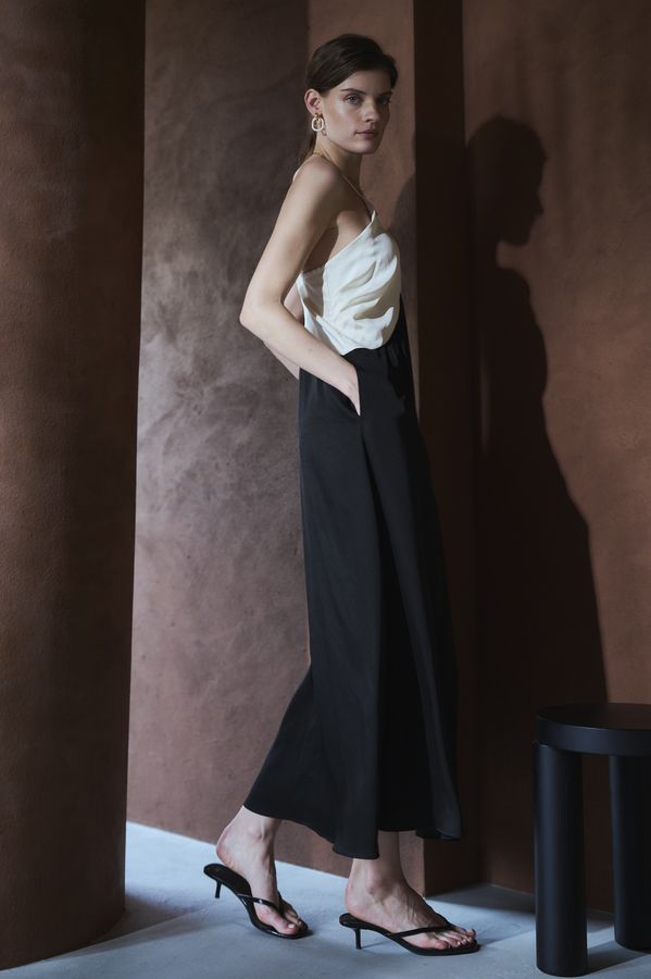 Clara Two-Tone Dress <br>-Black-