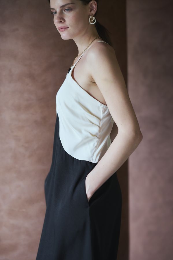 Clara Two-Tone Dress <br>-Black-