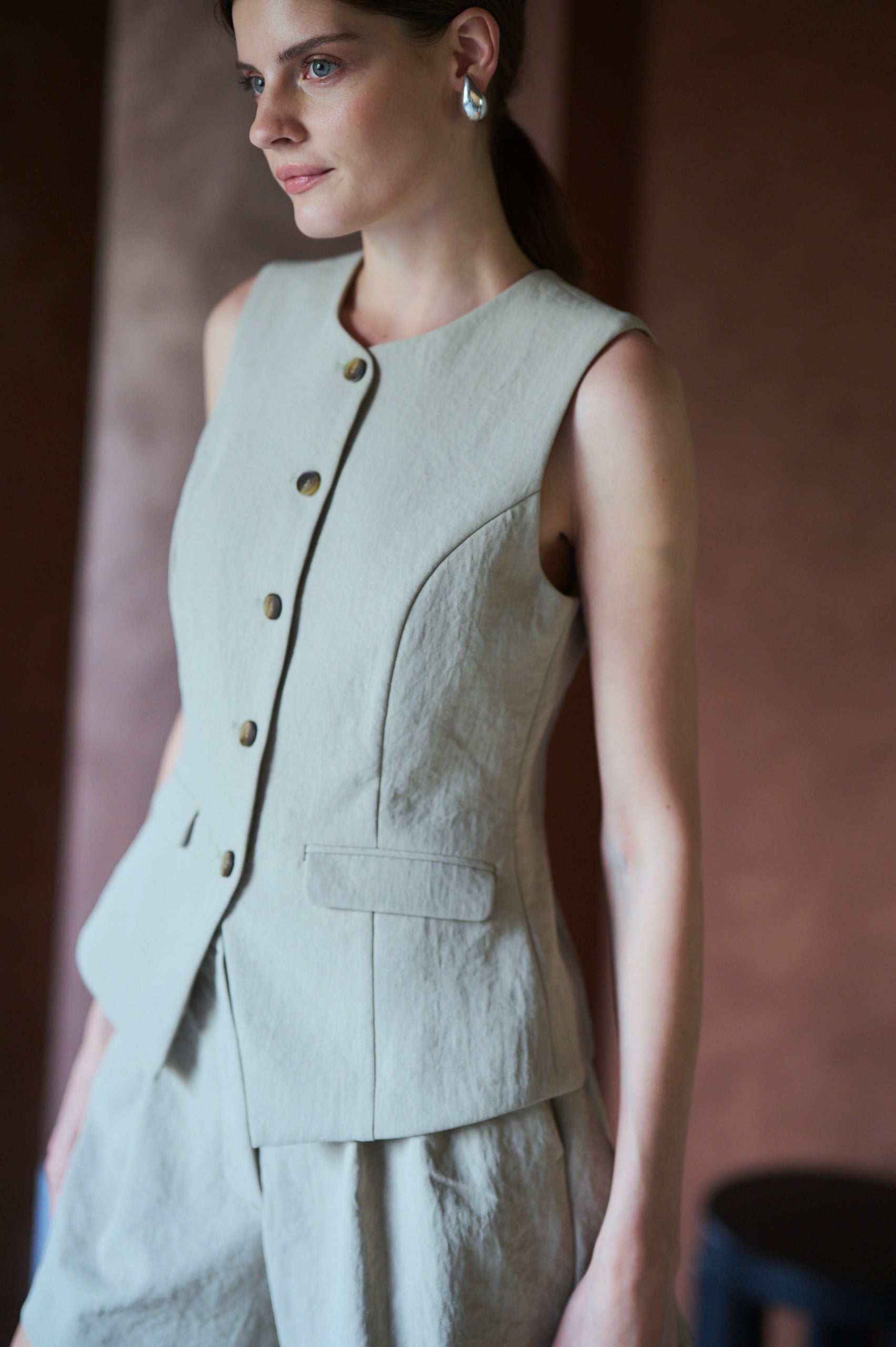 Miranda Vest <br>-Beige-