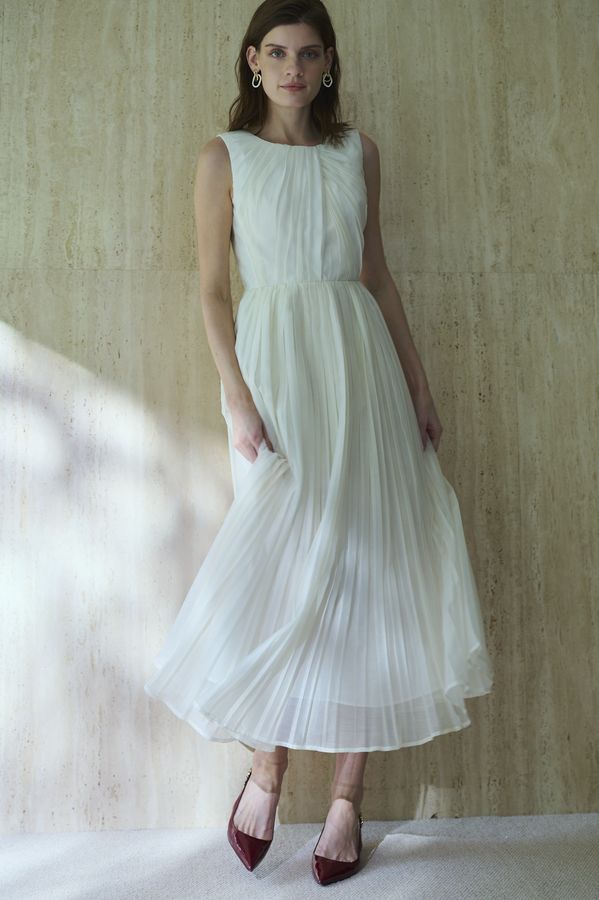 Jazmin Pleaded Dress   <br> -White-