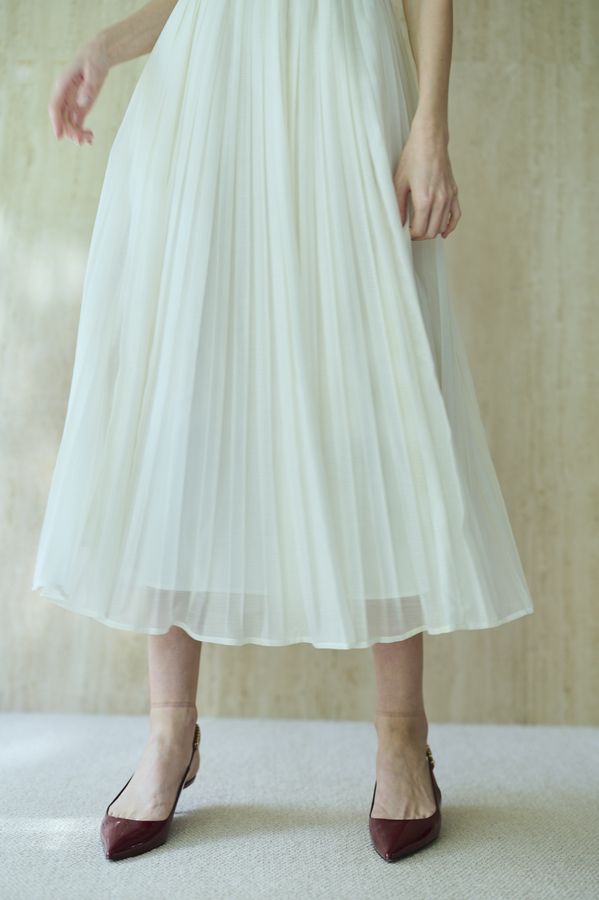 Jazmin Pleaded Dress   <br> -White-