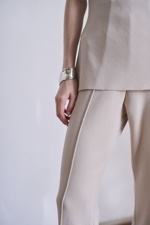 【Michiko Yamawaki×Estella.K】Off-Shoulder Knit Set <br>-Greige-  S/M 2size