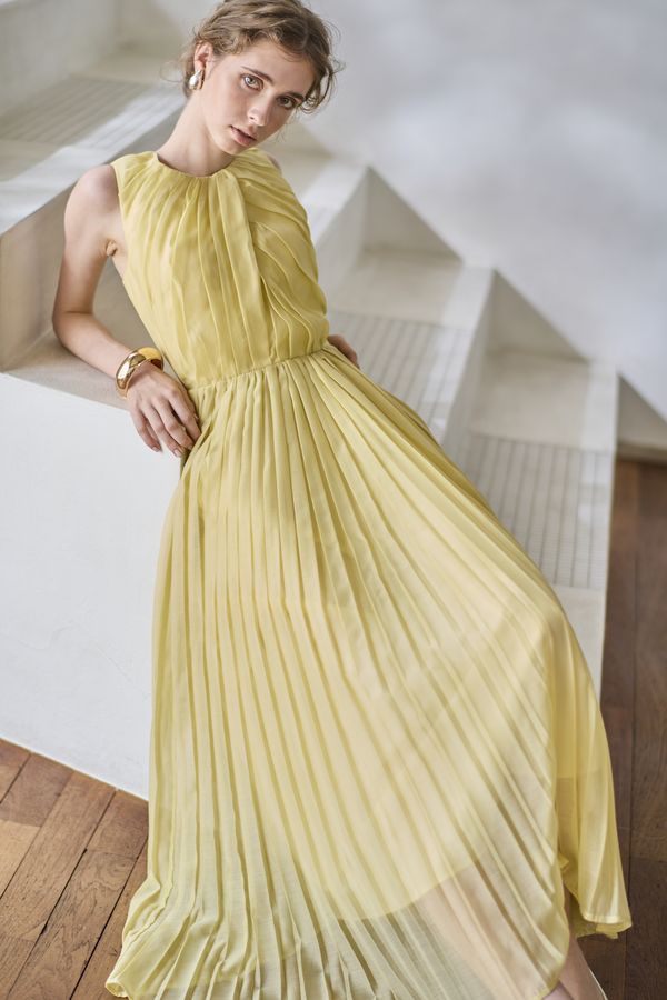 Jazmin Pleaded Dress   <br> -Yellow-