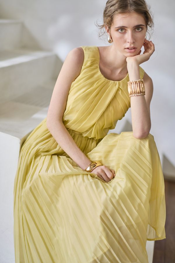 Jazmin Pleaded Dress   <br> -Yellow-