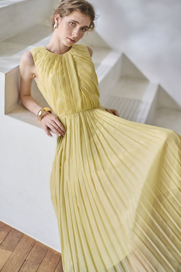 Jazmin Pleaded Dress   <br> -Yellow-