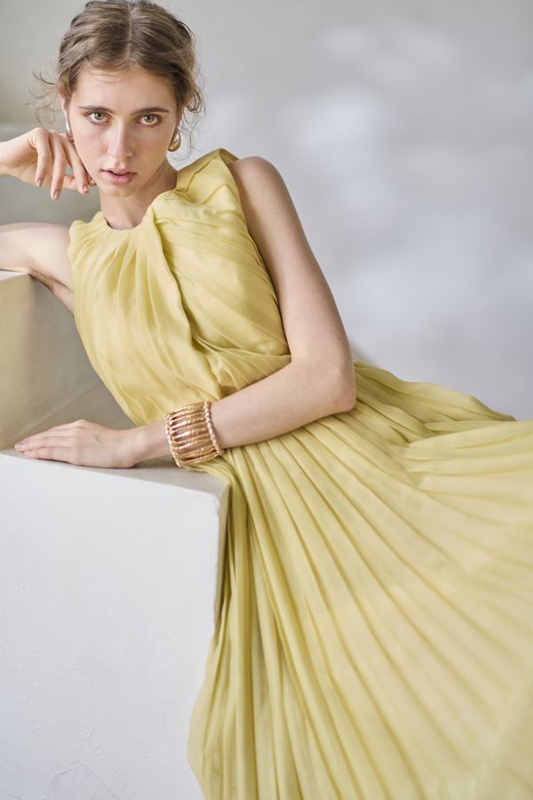 Jazmin Pleaded Dress   <br> -Yellow-