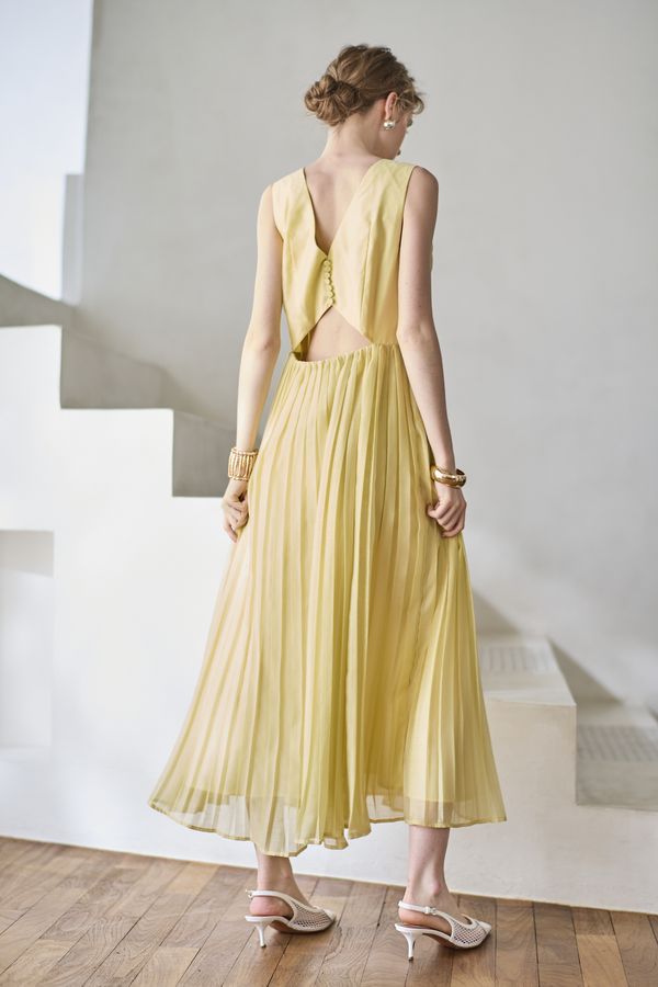 Jazmin Pleaded Dress   <br> -Yellow-