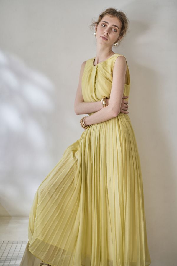 Jazmin Pleaded Dress   <br> -Yellow-