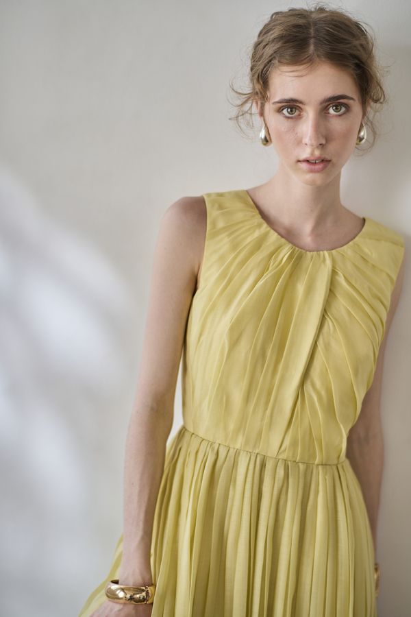 Jazmin Pleaded Dress   <br> -Yellow-