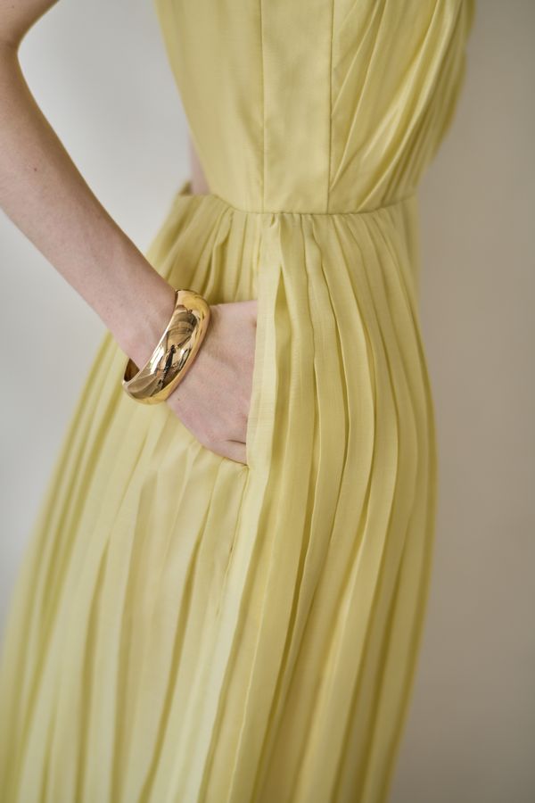 Jazmin Pleaded Dress   <br> -Yellow-