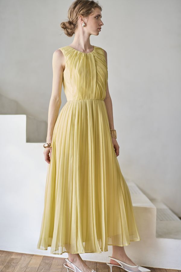 Jazmin Pleaded Dress   <br> -Yellow-