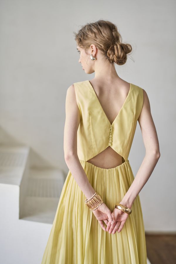 Jazmin Pleaded Dress   <br> -Yellow-