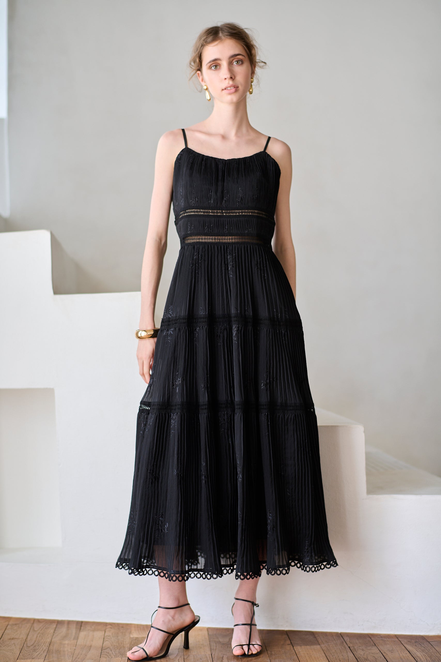 Dolce Vita Pleated Dress<br> -Black-