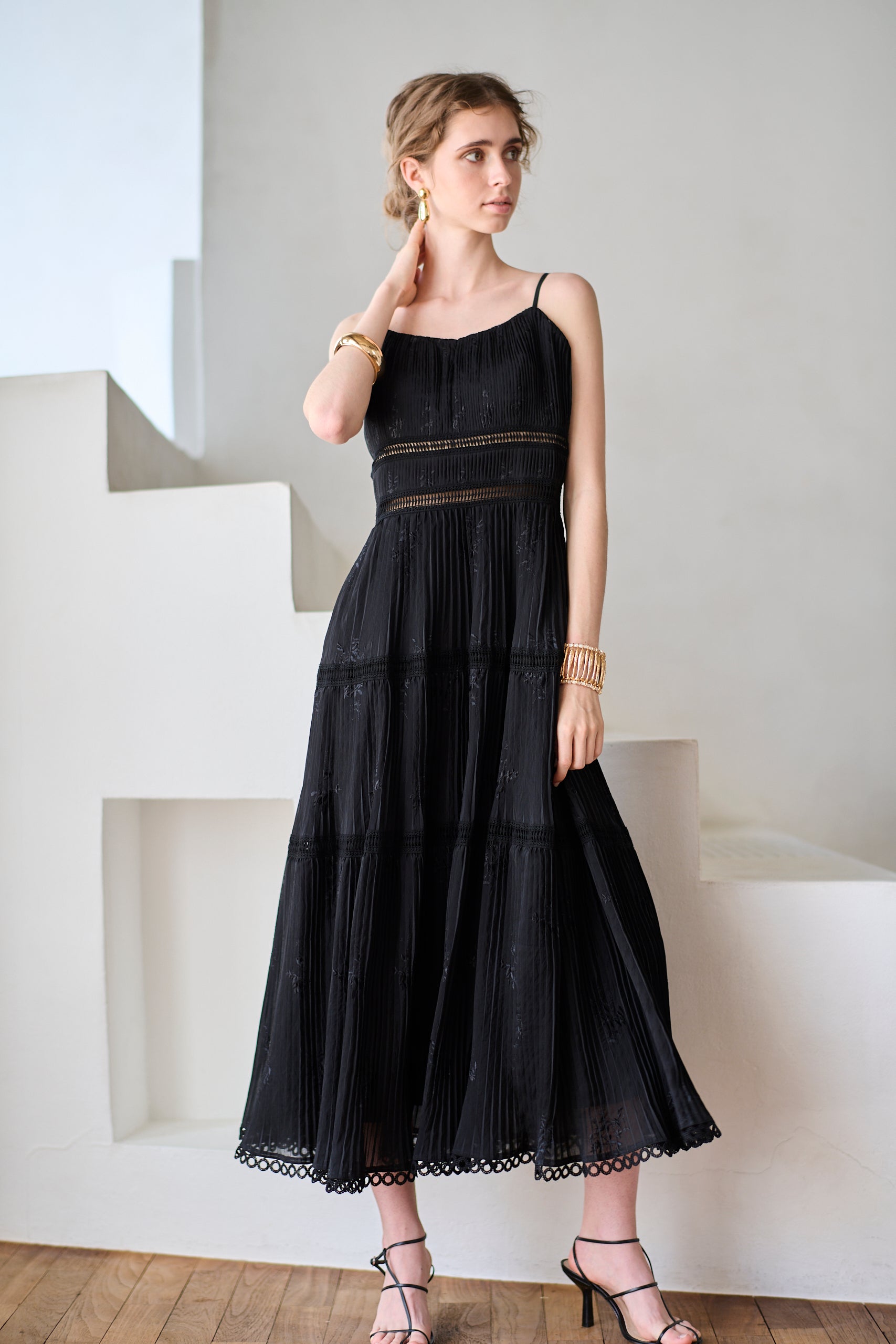 Dolce Vita Pleated Dress<br> -Black-