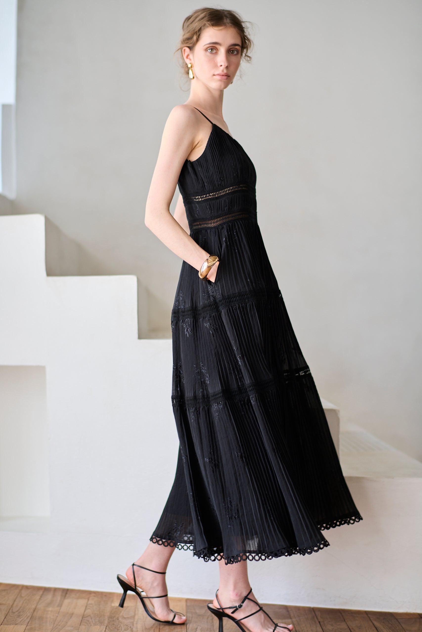 Dolce Vita Pleated Dress<br> -Black-