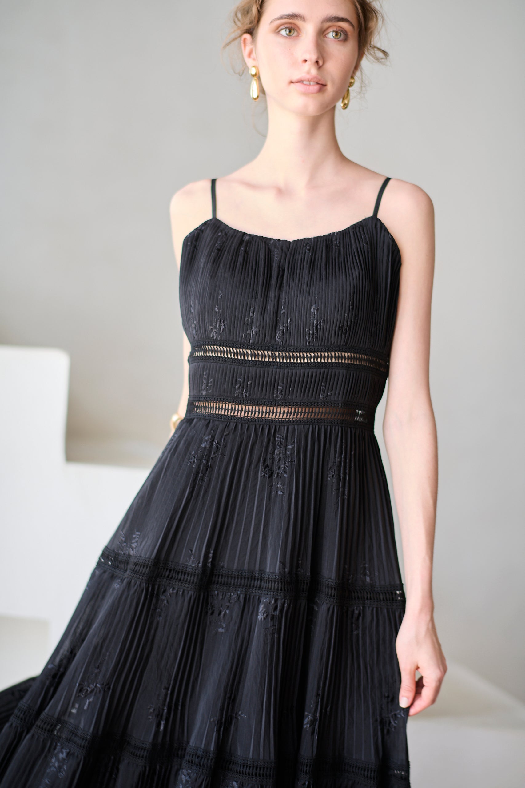 Dolce Vita Pleated Dress<br> -Black-