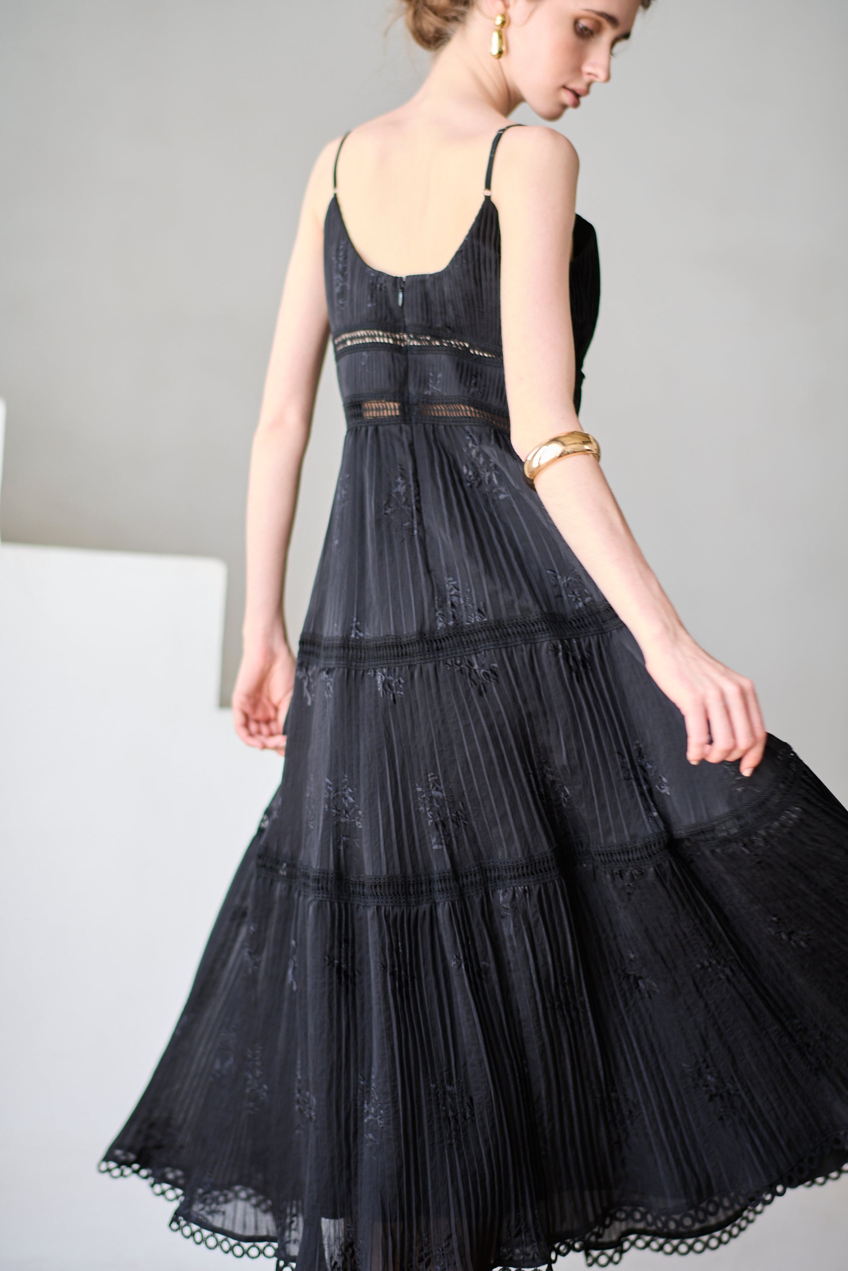 Dolce Vita Pleated Dress<br> -Black-