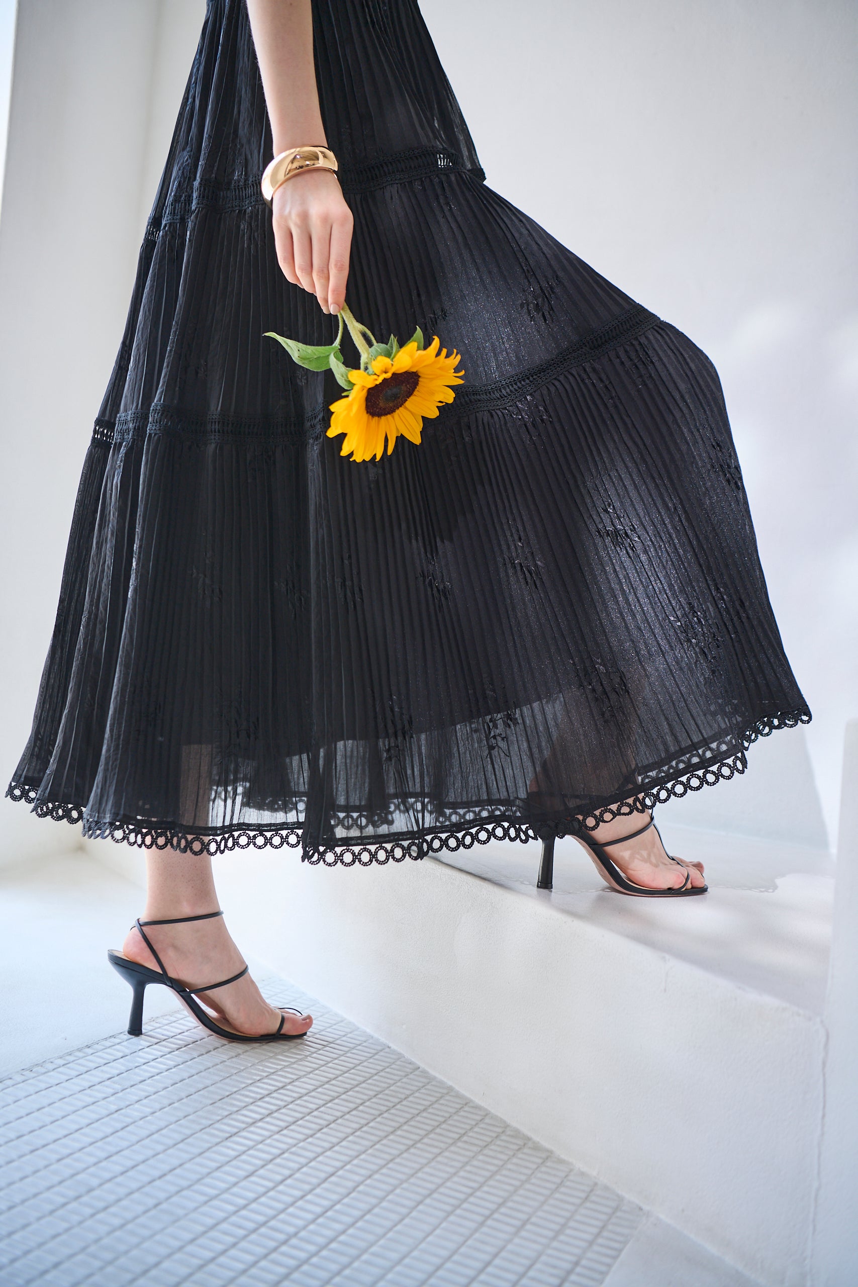 Dolce Vita Pleated Dress<br> -Black-