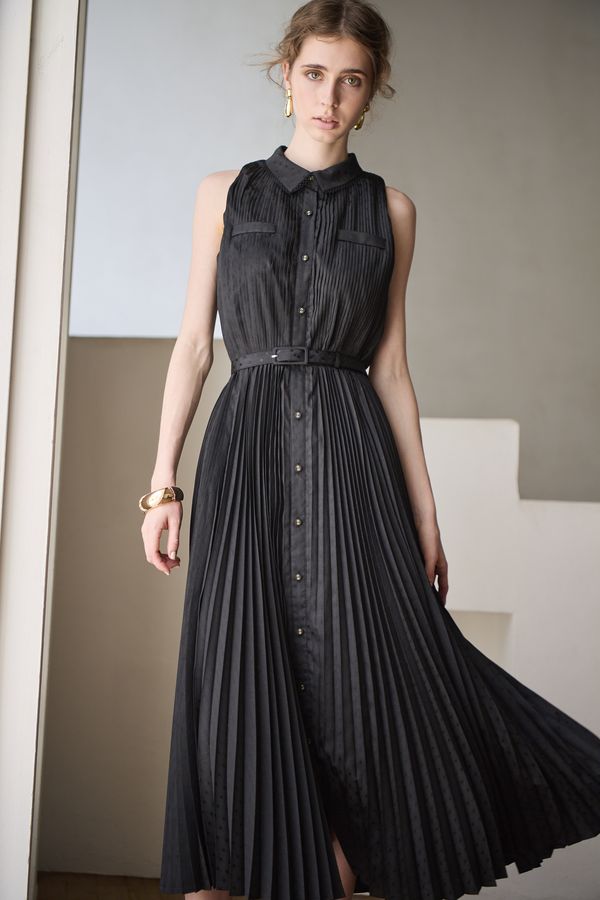 Miranda Pleated Dress<br> -Black-