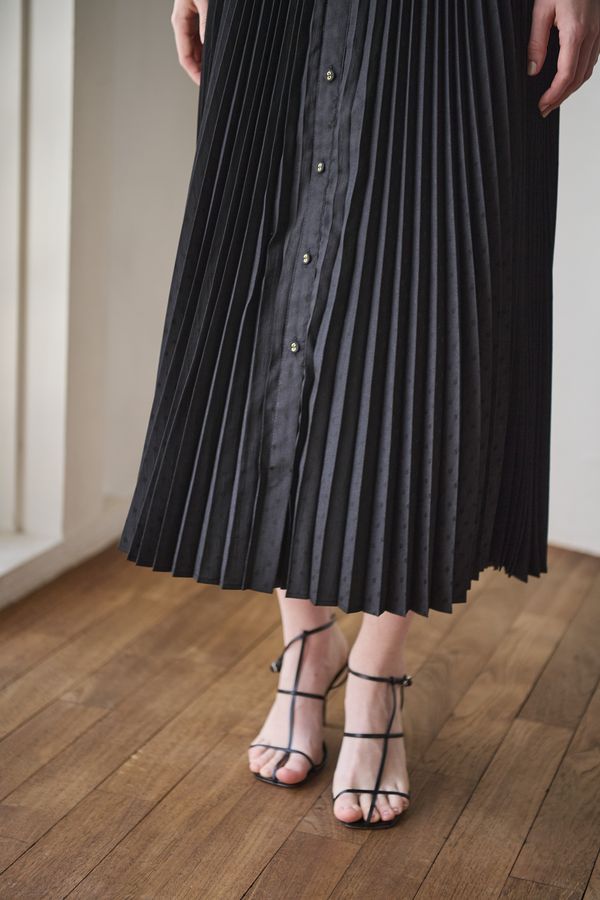 Miranda Pleated Dress<br> -Black-