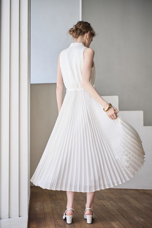 Miranda Pleated Dress<br> -White-
