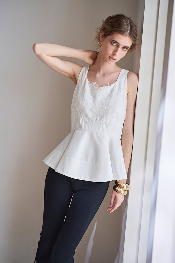 Bianca Lace Top <br> -White-