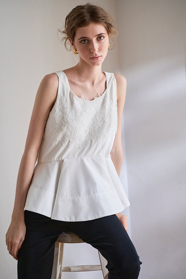 Bianca Lace Top <br> -White-