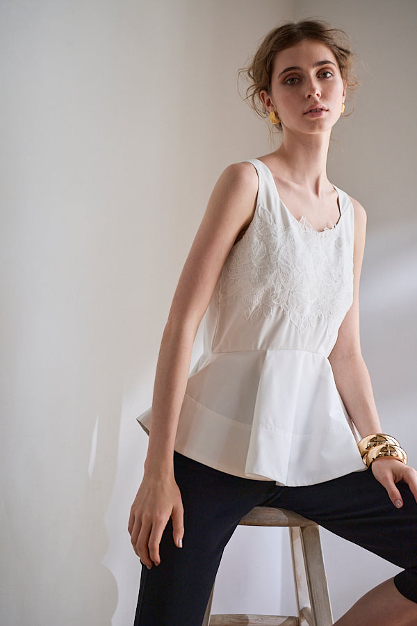 Bianca Lace Top <br> -White-