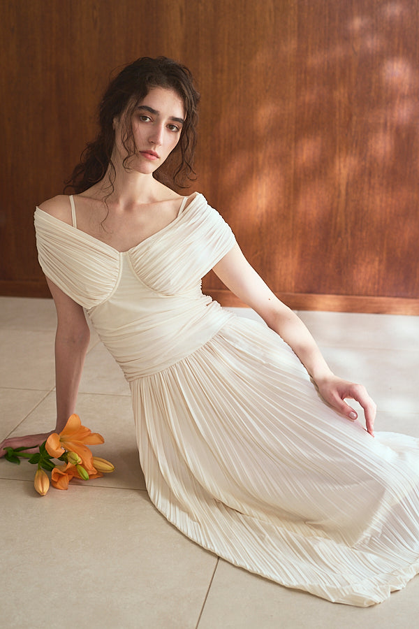 Arabella Pleaded Dress<br> -Ivory-