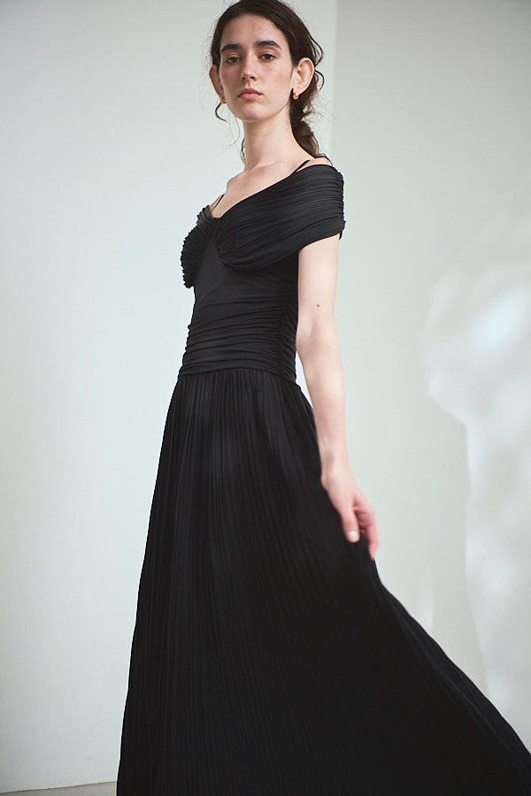 Arabella Pleaded Dress<br> -Black-