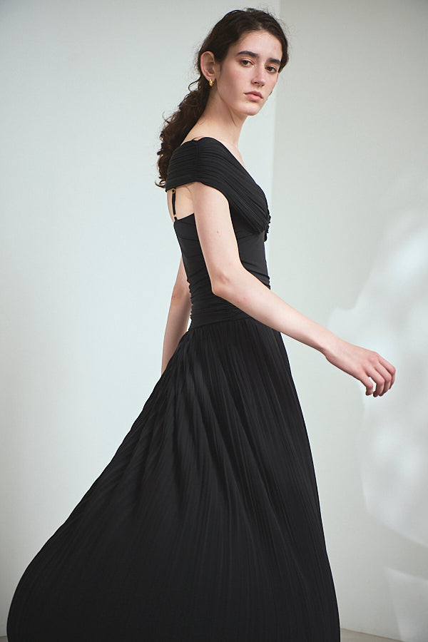 Arabella Pleaded Dress<br> -Black-