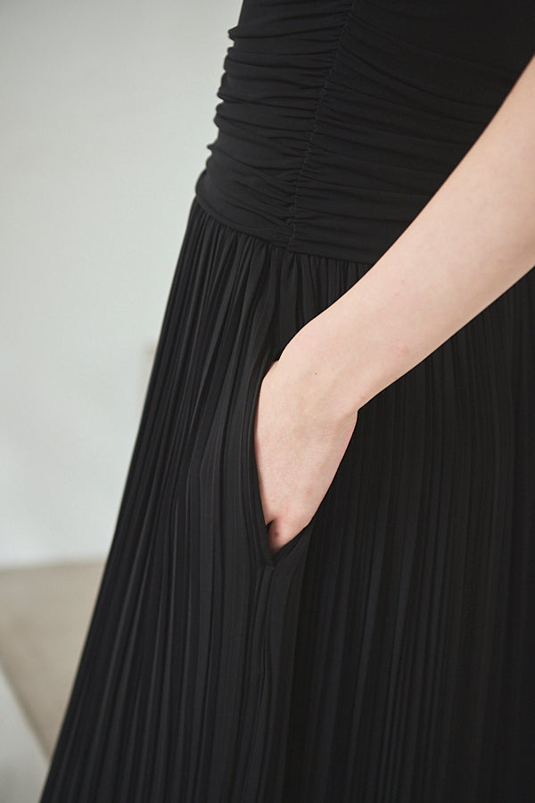 Arabella Pleaded Dress<br> -Black-